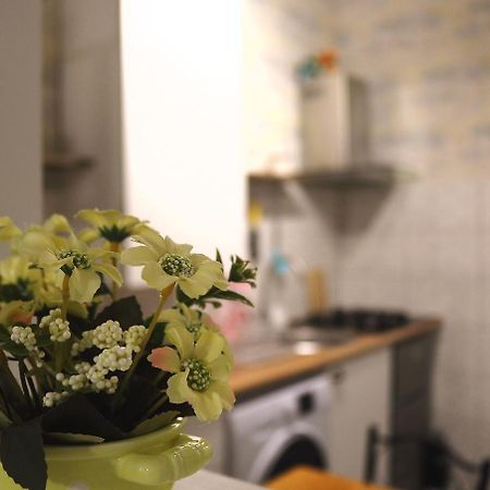 Historical Apartment In Old Tbilisi Buitenkant foto