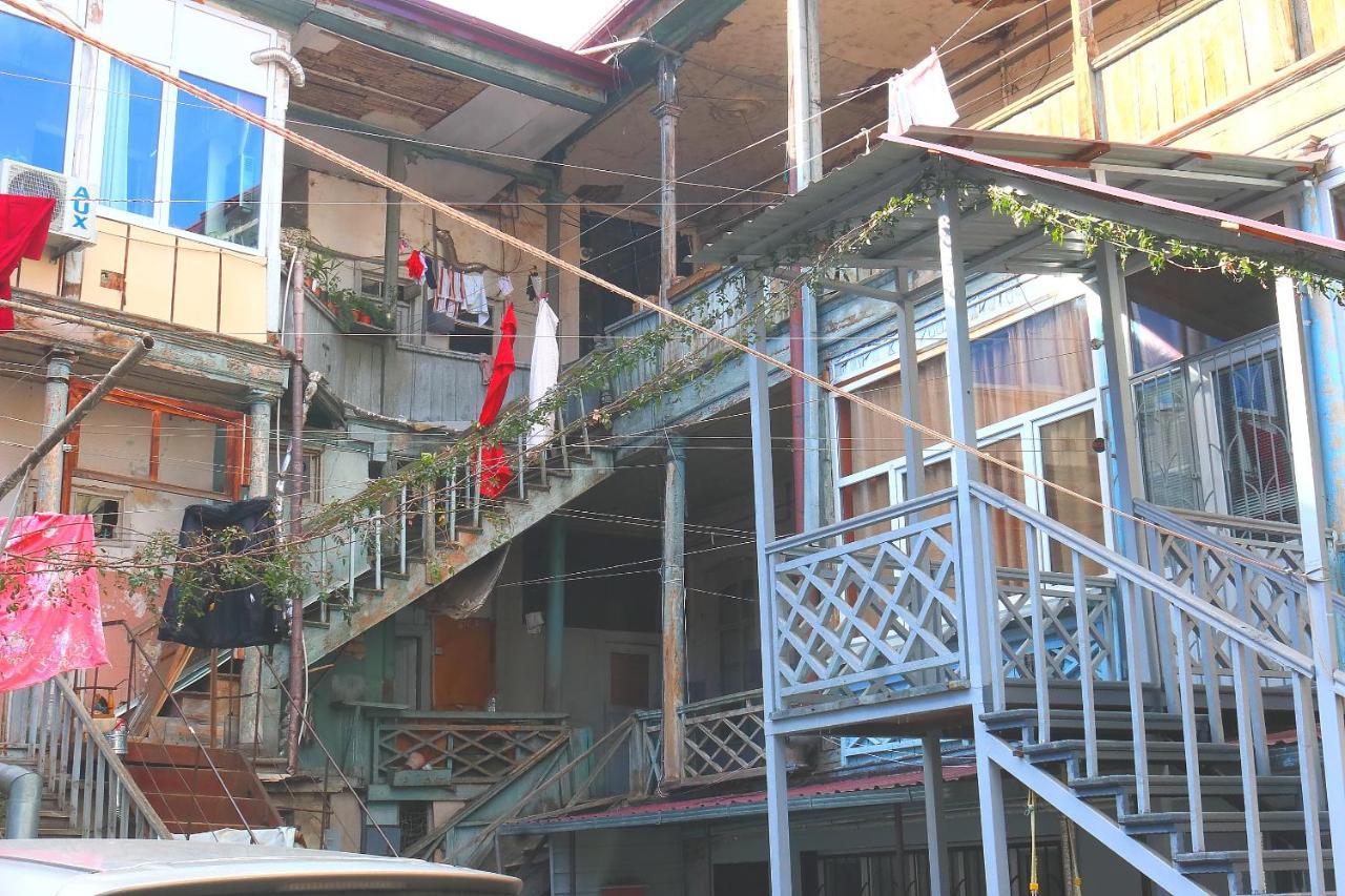 Historical Apartment In Old Tbilisi Buitenkant foto